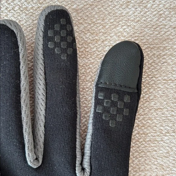 Nike Black and Gray Running Gloves - Picture 4 of 6